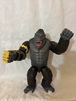 Godzilla x Kong The New Empire GIANT Kong With B.E.A.S.T. Glove 11'' Figure 35552