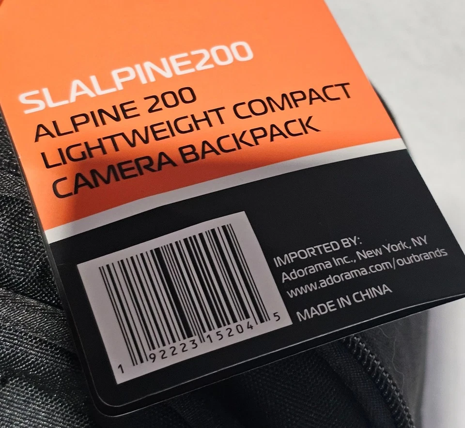 Slinger Alpine 200 Lightweight Compact Camera Backpack Black - Image 3 of 4