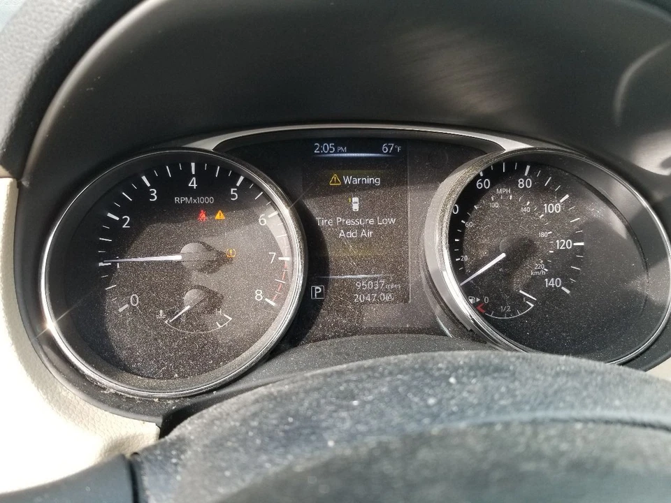 Cuadro de instrumentos velocímetro Nissan Rogue 16 2016 Foto 2 de 4