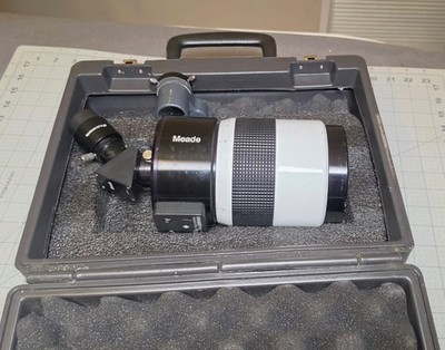 MEADE 1000 MM f/11 MIRROR-LENS U.S.A. D=90 MM F=1000 MM FINDER SCOPE IN CASE =