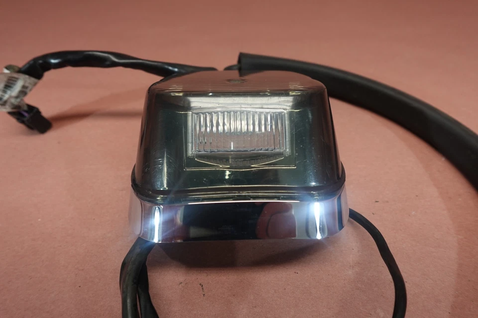 Luz de freno trasera y arnés de cables Harley Davidson Dyna FXDSE 2007-2011 Foto 4 de 4