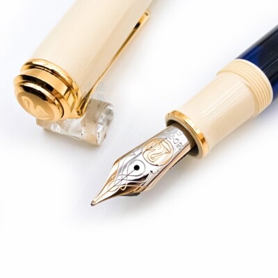 Pelikan M800 Special Edition Cream Blue 18K Fountain Pen DHL
