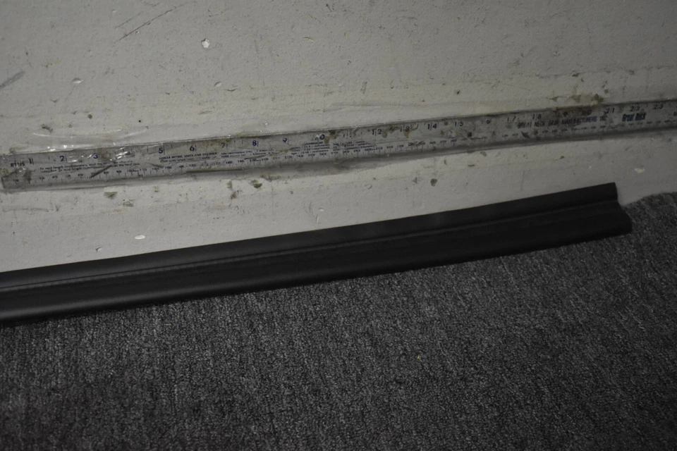 2008-2016 AUDI S5 PREMIUM PLUS УПЛОТНЕНИЕ КАПОТА ЗАВОДСКОЙ OEM - Изображение 3 из 4