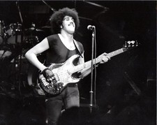 THIN LIZZY PHIL LYNOTT PHOTO 1983 FAREWELL GIG UNRELEASED UNIQUE IMAGE 12 INCHS