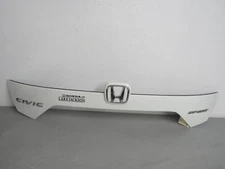 2016 2019 HONDA CIVIC REAR TRUNK LID TRIM MOLDING