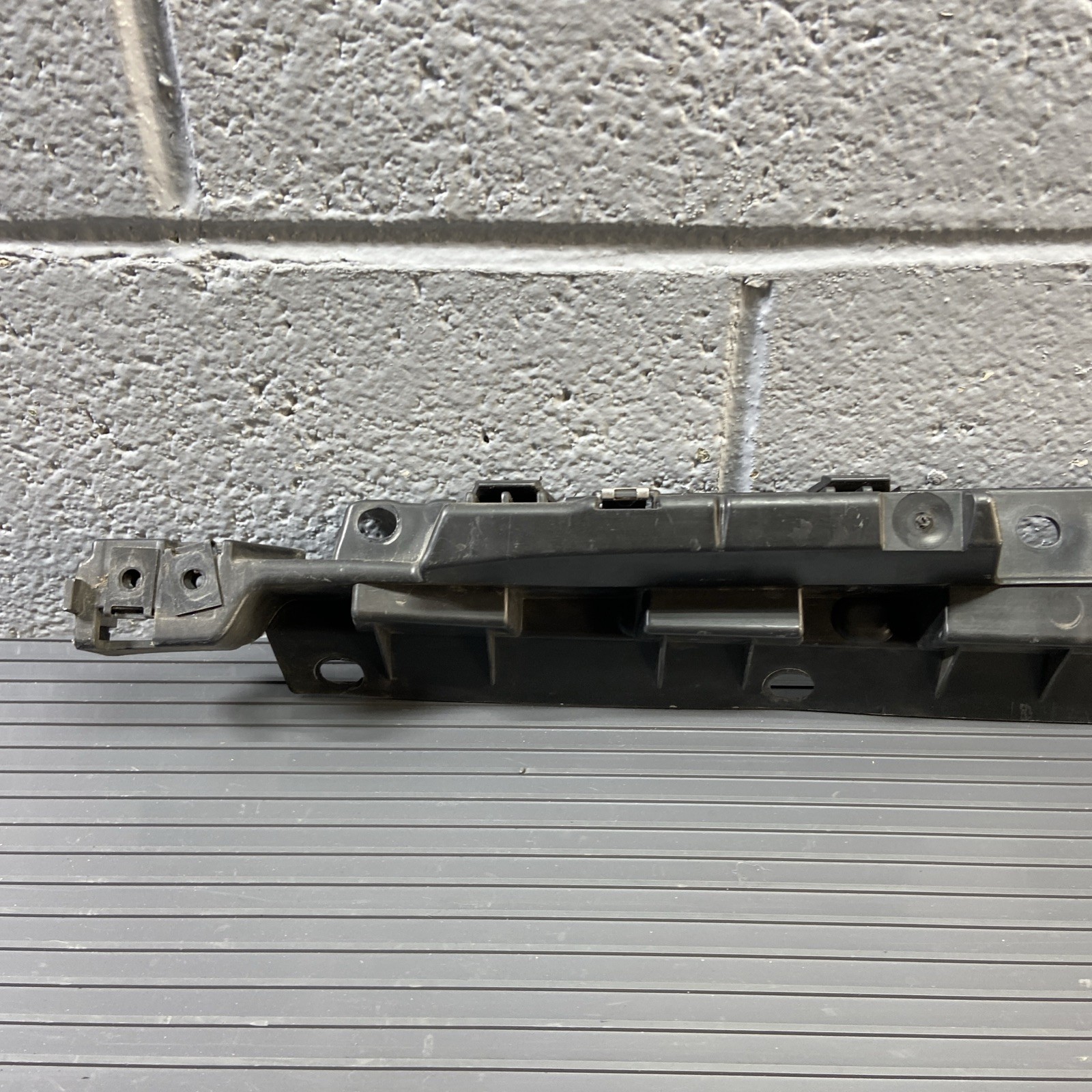 Audi R8 2020-2022 LEFT+LOWER Trim molding