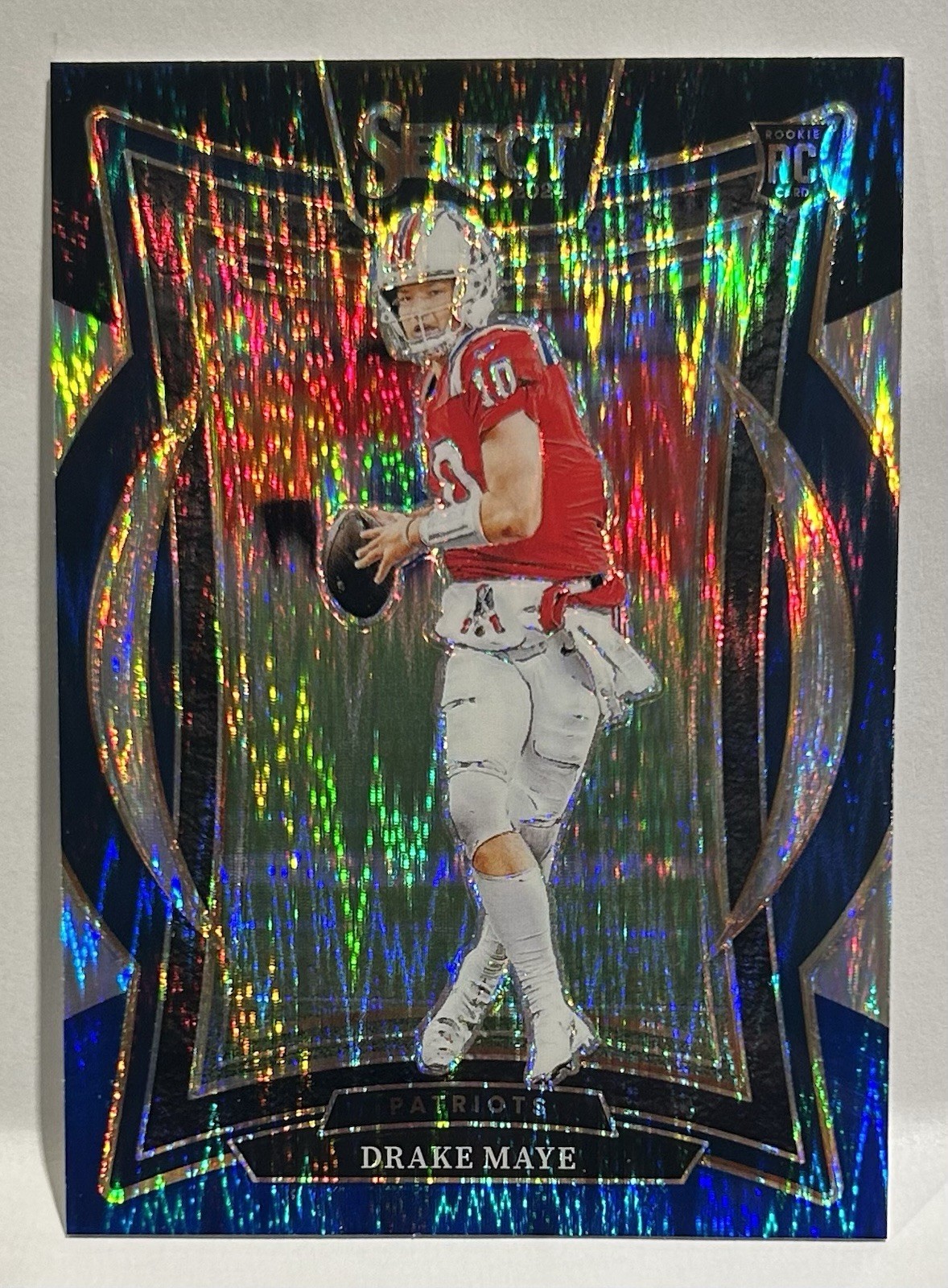 2024 Panini Select - Concourse Drake Maye #27 Black & Blue Shock Prizm (RC)