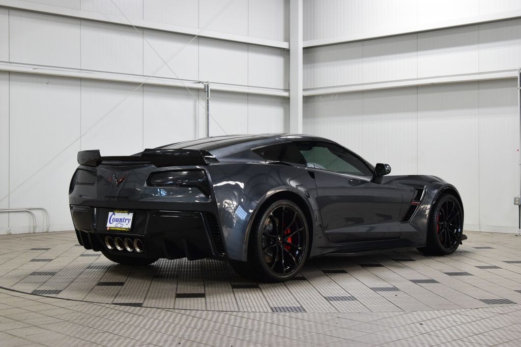 2017 Gray Metallic Chevrolet Corvette   | C7 Corvette Photo 8