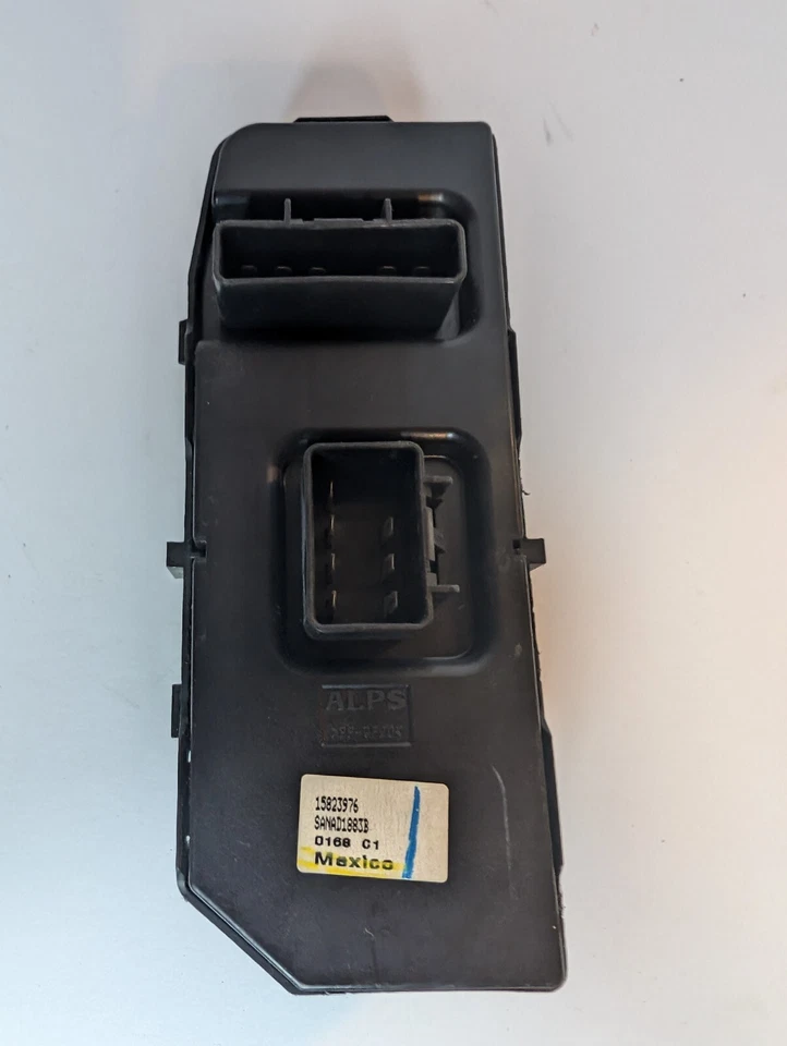 Interruptor de ventana de puerta OEM 🔥Repuestos LS GM #215823976 para Chevrolet Malibu 2008 Foto 3 de 3