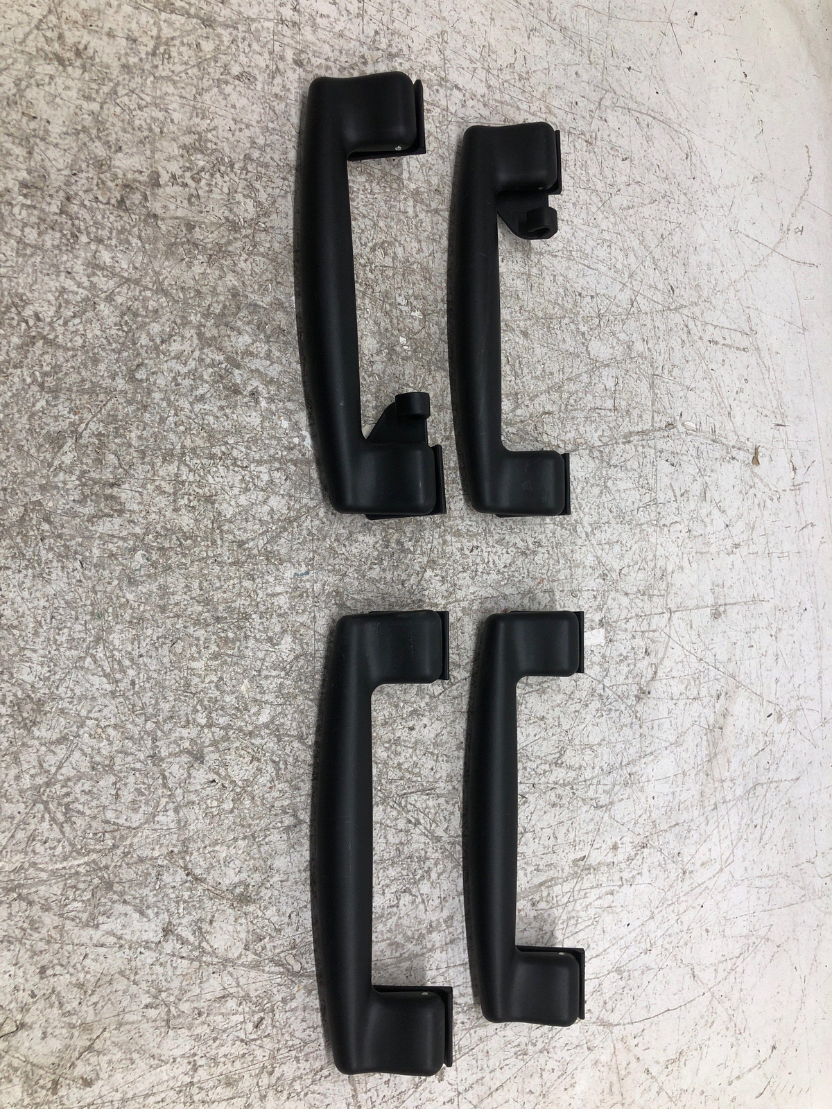 2017-2022 MASERATI LEVANTE INTERIOR ROOF GRAB HANDLE SET 4 PCS BLACK OEM 2021