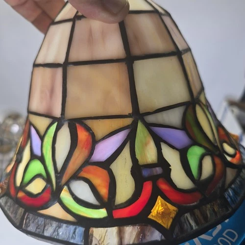 Vintage Tiffany Style Stained Glass Lamp Bell Turtleback Shade 8 1/2” X 7”