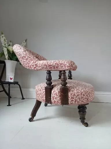 Reading chair antique outlet