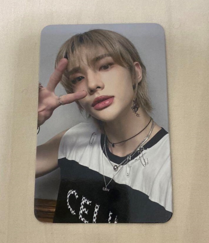 Stray Kids】Hyunjin Maxident Shopee Official Photo Card | eBay Stray Kids】Hyunjin Maxident Shopee Official Photo Card | eBay