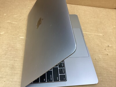 Apple MacBook Pro A2289 13