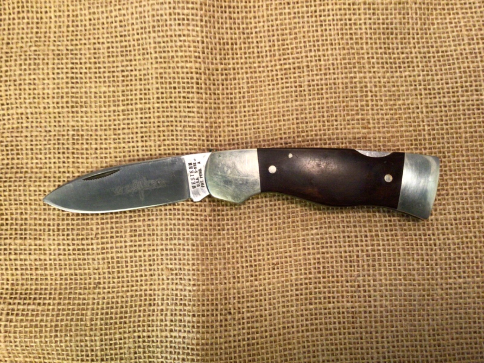 Older Western USA S532 Lockblade knife With dropleg style Leather