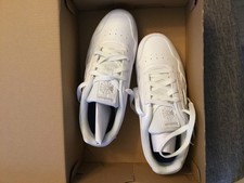 KID SIZE 2 REEBOK S WHITE SNEAKERS CLASSIC HARMAN RUN UNISEX BOXED NEW W/TAG