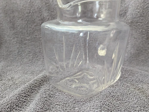 VTG 1950s Federal Clear Glass Sunburst Pitcher with Star Bottom 7"