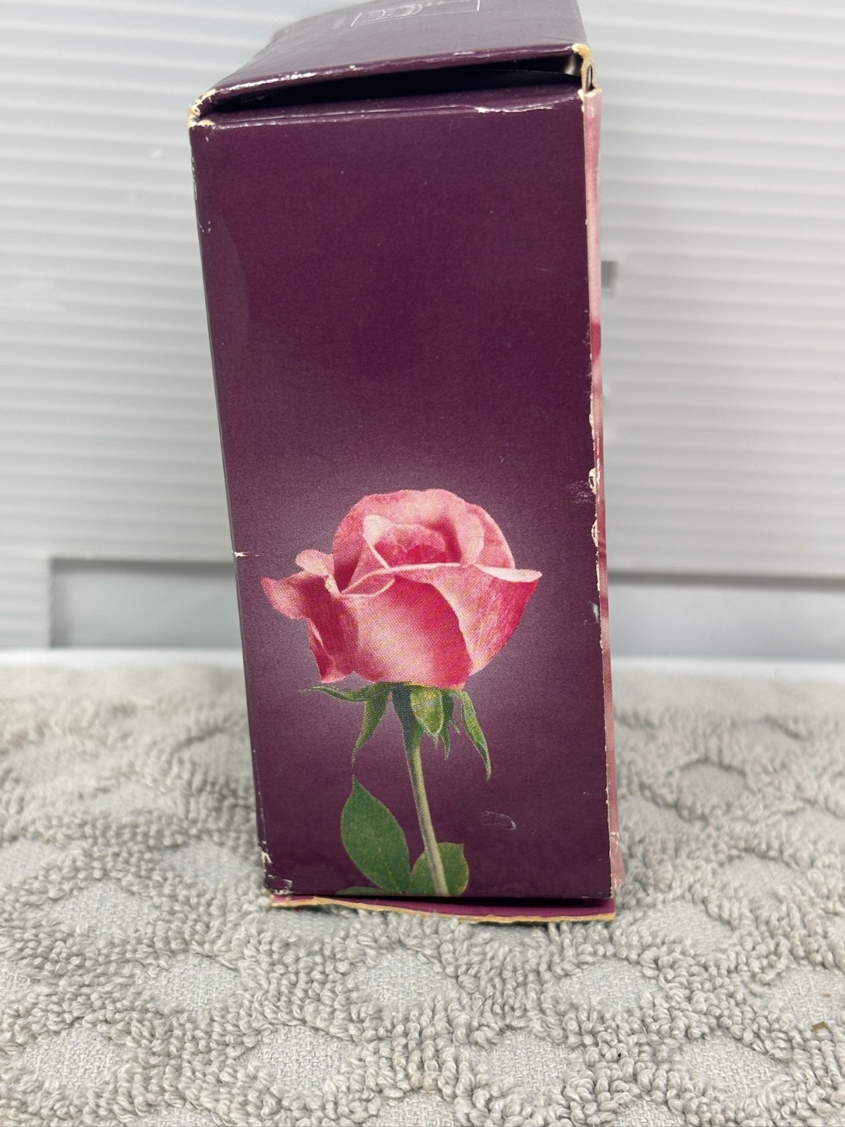 VTG True Rose Woods of Windsor Soap 5.2 oz English Soap New In Box