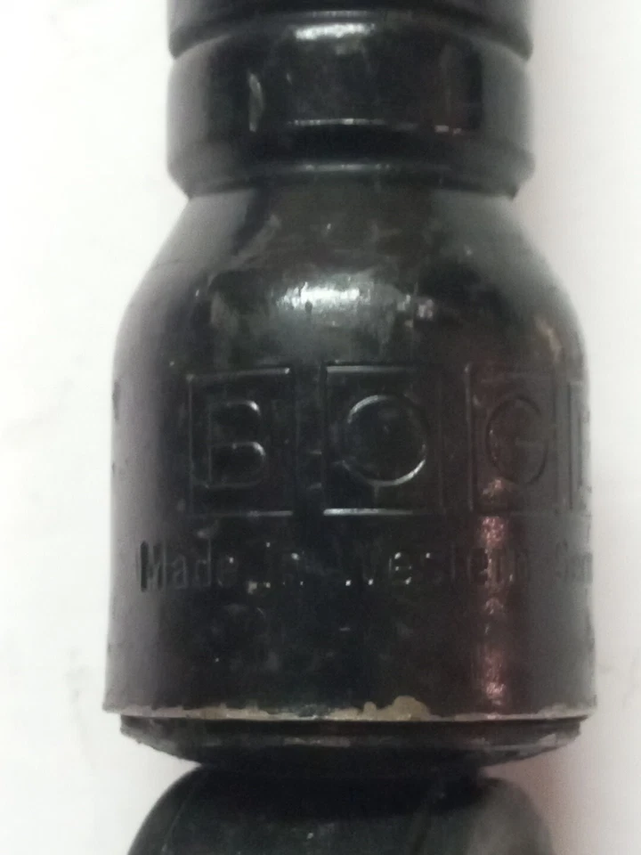 Amortiguador de capó W.German Boge #1-031-22-781-0 Foto 4 de 4