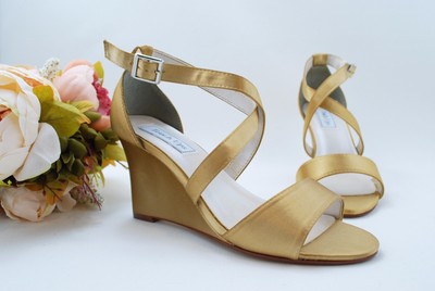 destination wedding shoes