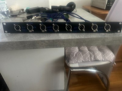 1 HE Patchpanel mit XLR-Eingängen & Ausgängen x 4