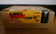 NEW DEWALT DARB1G0825 4 1/2" Fiber Sanding Grinding Discs 80 GRIT 25 PACK