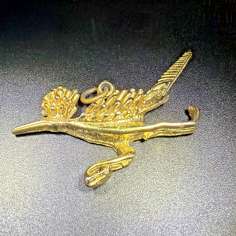 Vintage Gold Tone Roadrunner Bird Pin Costume Jewelry Brooch