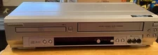 Sylvania DVD & VCR SSD803 For Parts Or Repair Turns On