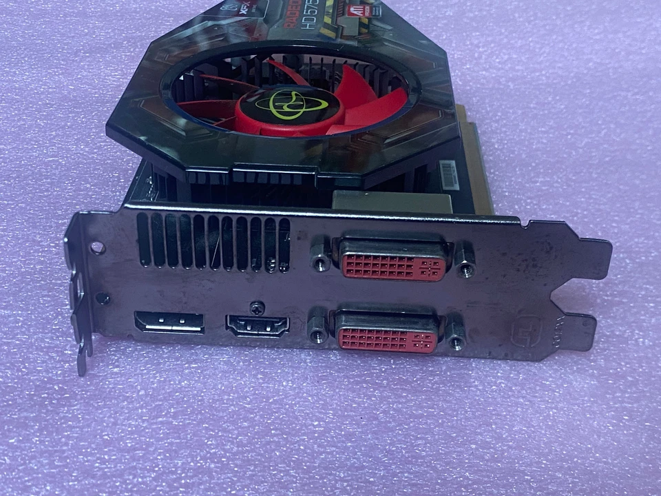 XFX ATI Radeon HD 5750 700M 1GB GDDR5 HD-575X-ZN HD-575X-ZNFC Video Card - Image 4 of 4
