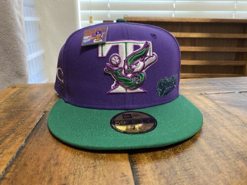 Toronto Blue Jays Strong arm Big League Chew Grape New Era Fitted 7 3/4 Gray UV - Picture 1 of 18