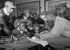 Tuskegee Airmen Group PHOTO 332nd Black Pilots, World War 2 WW2 Army Air Force 