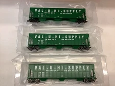 Athearn #81591 HO scale “Val-U-Hi” 54' covered hopper 3 car set