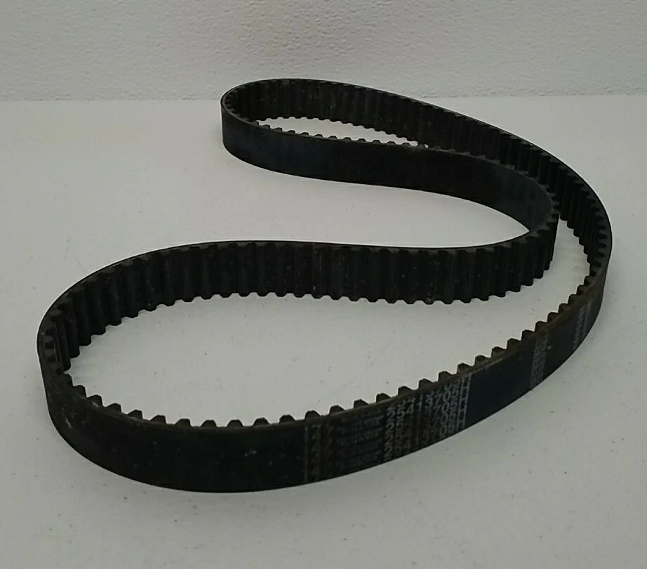 Correa de distribución de motor automotriz Kelly-Springfield CD-147 hecha en EE. UU. Foto 3 de 3