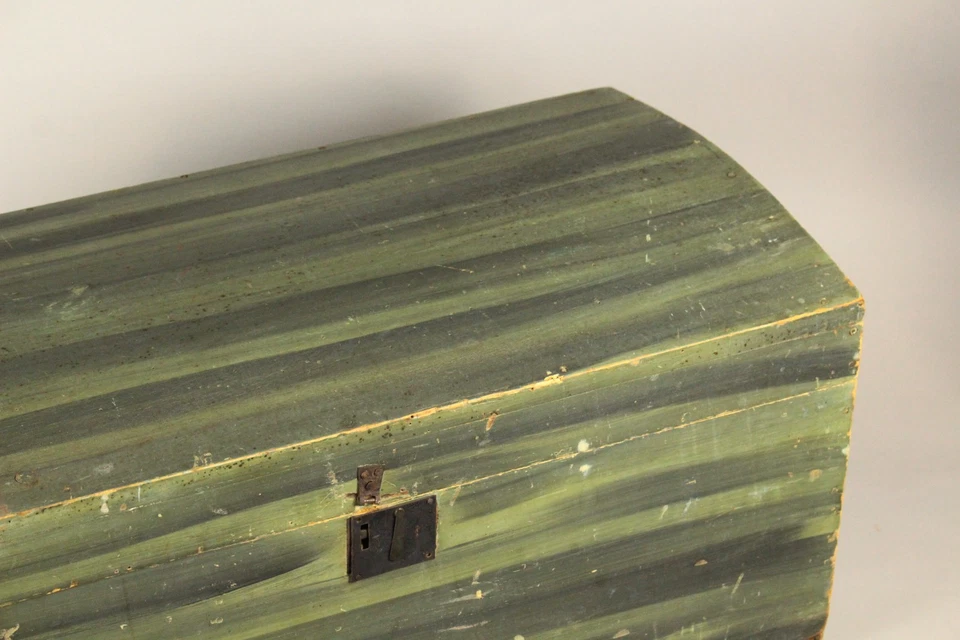 = Antique C. 1800 Pine Trunk Chest Grain Painted Green Dome Top - Image 3 of 4