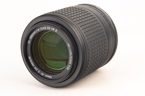 Nikon DX AF-S Nikkor 55-200mm f/4~5.6 VR G II ED Zoom Lens with Caps & Hood V25 - Picture 3 of 9