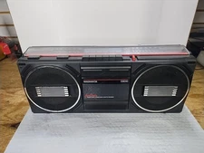Magnavox D8040 Freetimer Portable Radio / Cassette Boombox 1986 W/ Working Radio
