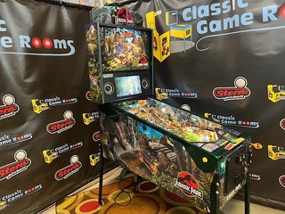Stern Jurassic Park Limited Edition Pinball Machine With Topper