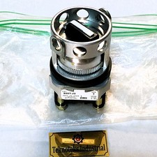 ALLEN BRADLEY 800T-J2 SER T SAFETY LOCKABLE  SELECTOR SWITCH