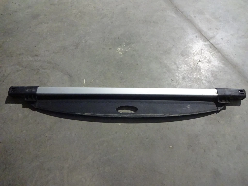 Kia Sorento 2015 cubierta de carga trasera negra retráctil OEM Foto 2 de 4