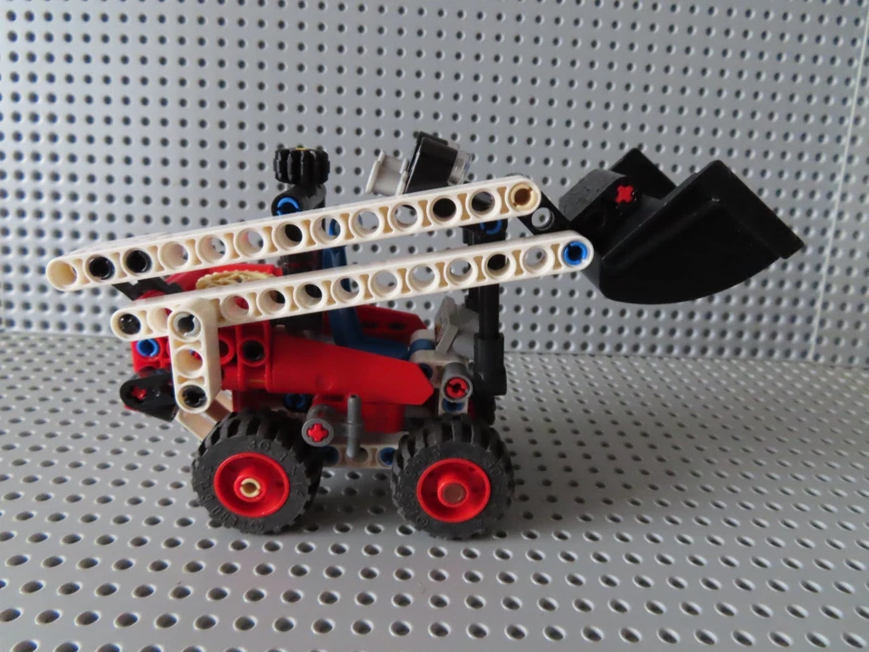 LEGO Technic 42116 Skid Steer Loader, Foto 3 von 5