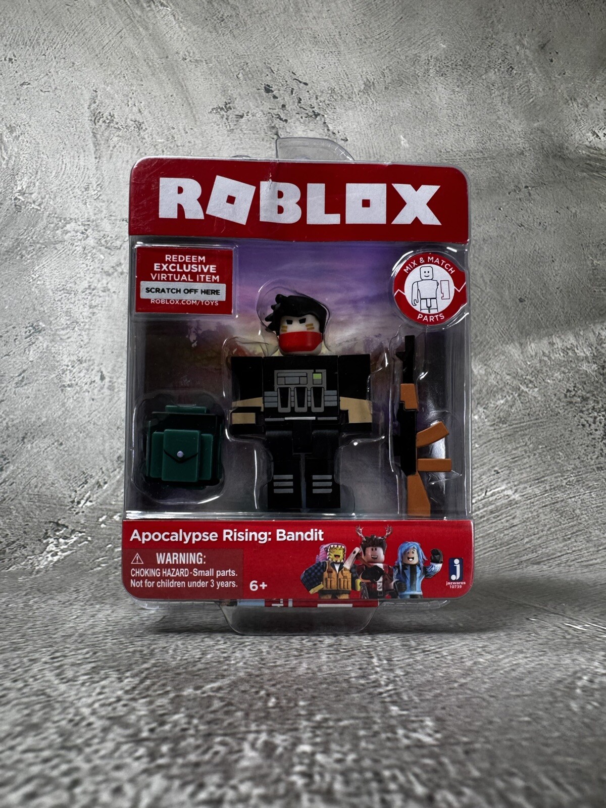 Figura ROBLOX nueva y sellada Apocalypse Rising: Bandit RARA CON CÓDIGO VIRTUAL
