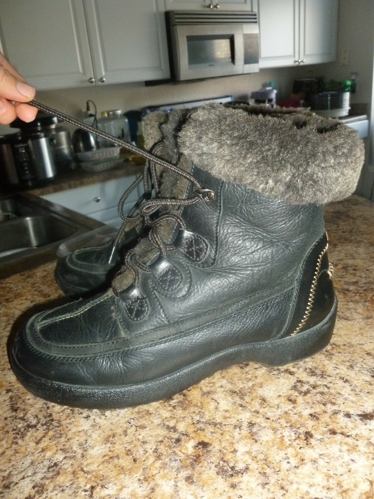 Blondo Canada Waterproof Leather Wool 