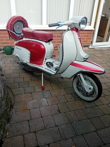 lambretta scooter - Picture 2 of 6