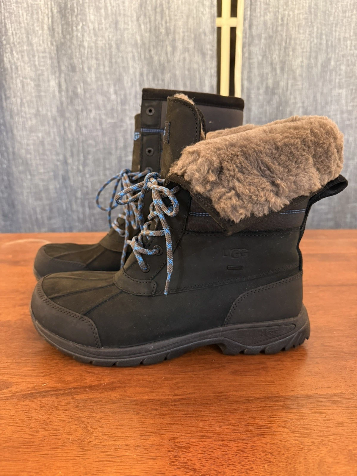 UGG BUTTE BLACK, BLUE TRIM & GRAY FUR WATERPROOF WINTER SNOW BOOTS MEN Size 10