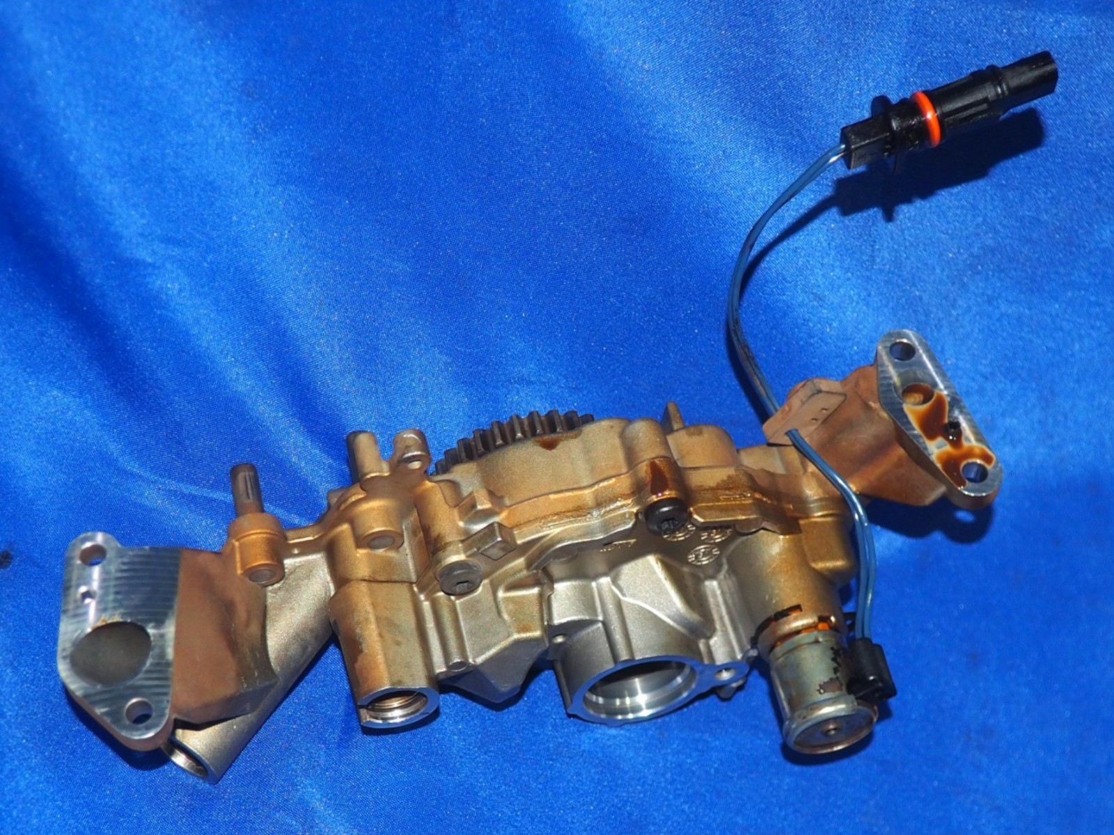 Maserati Ghibli 2017-2024 Oil pump P/N 853065