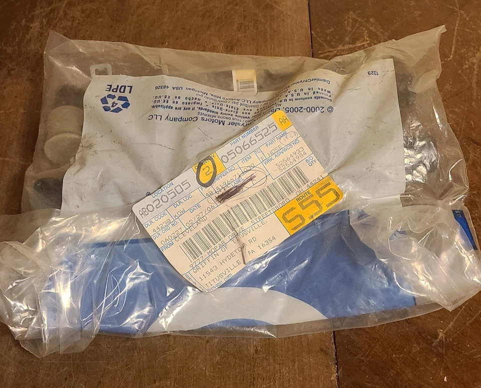 Mopar 05066525AA Juego Manguera Calefactora Trasera 2001-2005 Dodge 3.3L 3.8L Caravana Foto 2 de 2