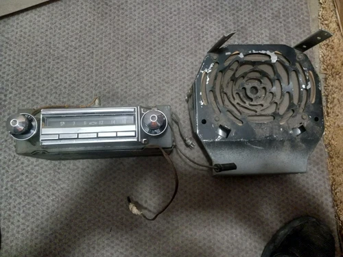 1956 56 Chevrolet Chevy ORIGINAL AM Wonderbar Radio With Speaker & Power Supply