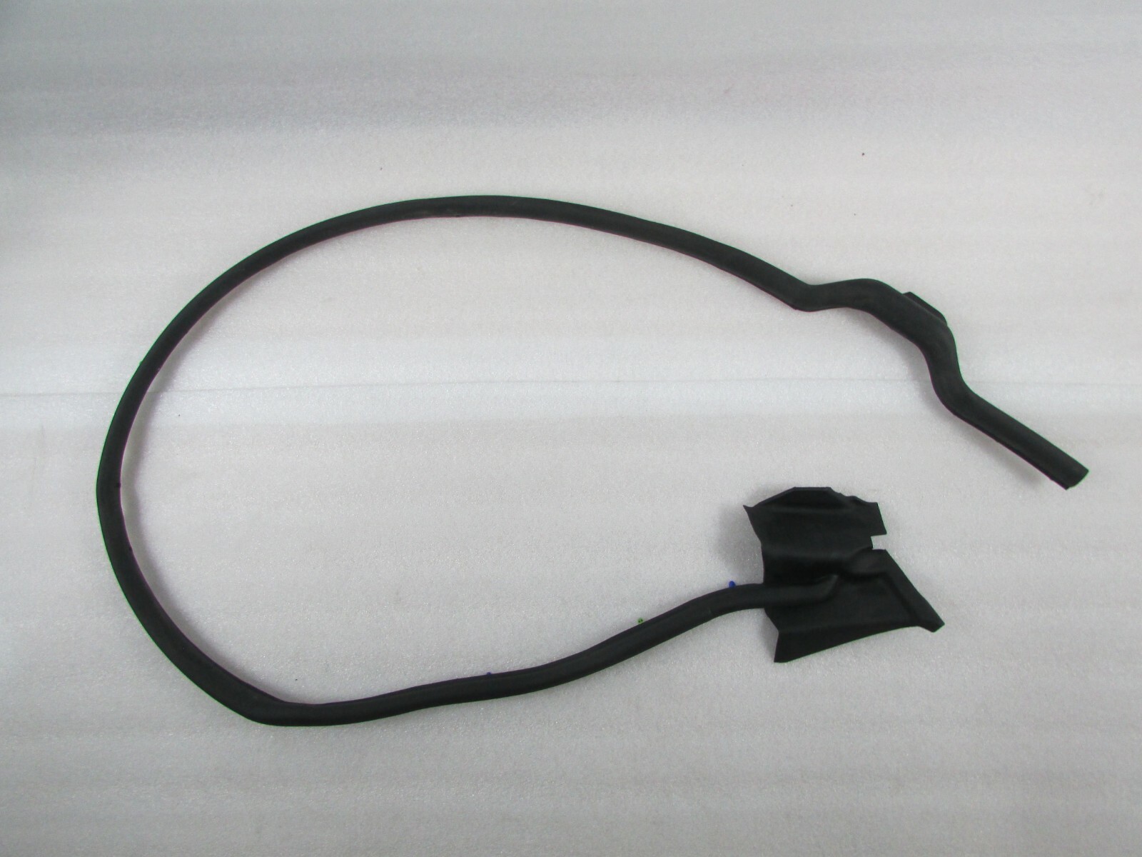 2014 Maserati Quattroporte, RH Right Front Under Door Gasket, Used P/N 670037606