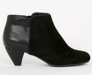 evans wide fit ankle boots