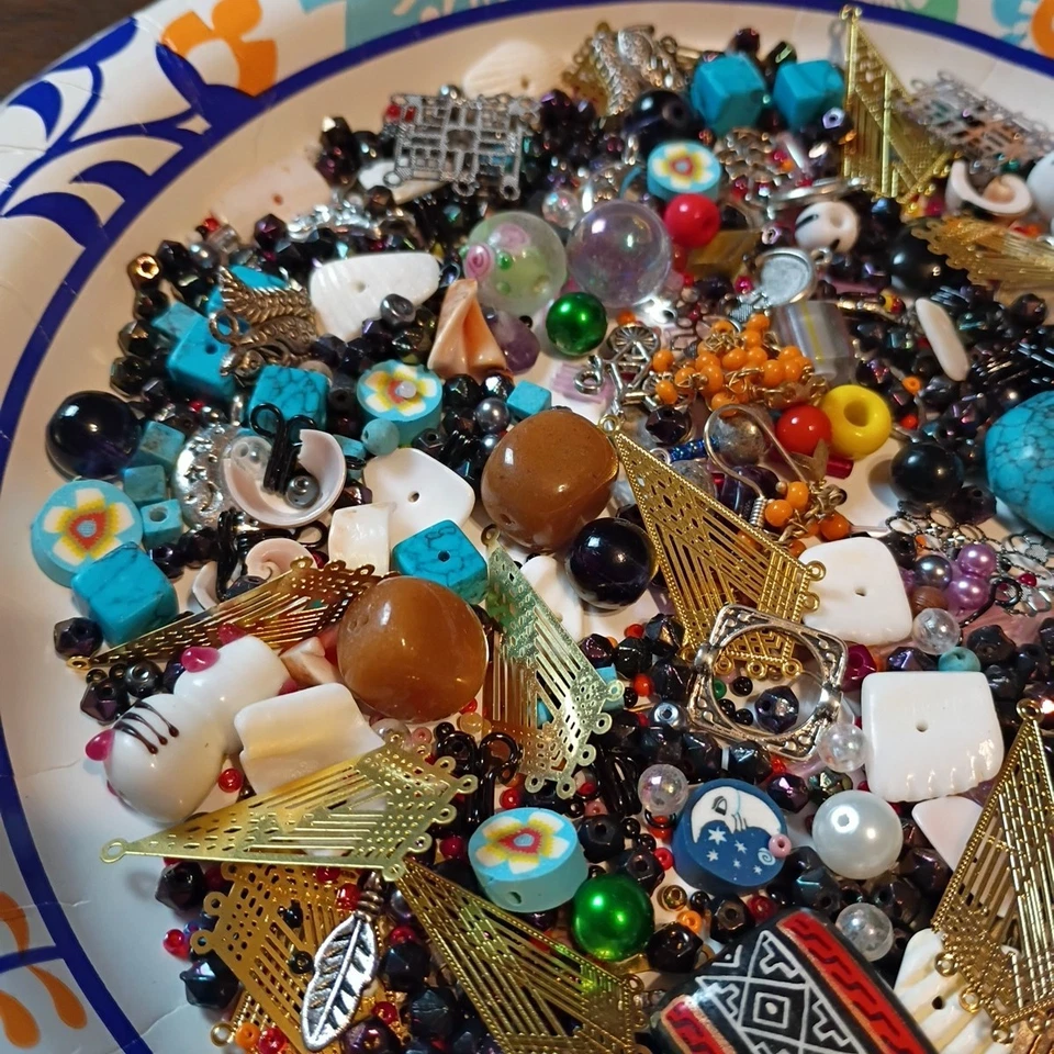 Mixed Bead Crafts Jewelry Making Variety Charms Findings Lot Scoop Variety Lot 3 - Image 2 of 4